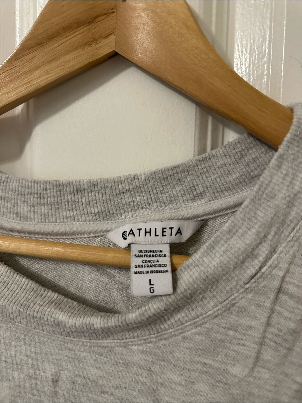 Athleta Light Gray crop cross back t shirt - Picture 3 of 5
